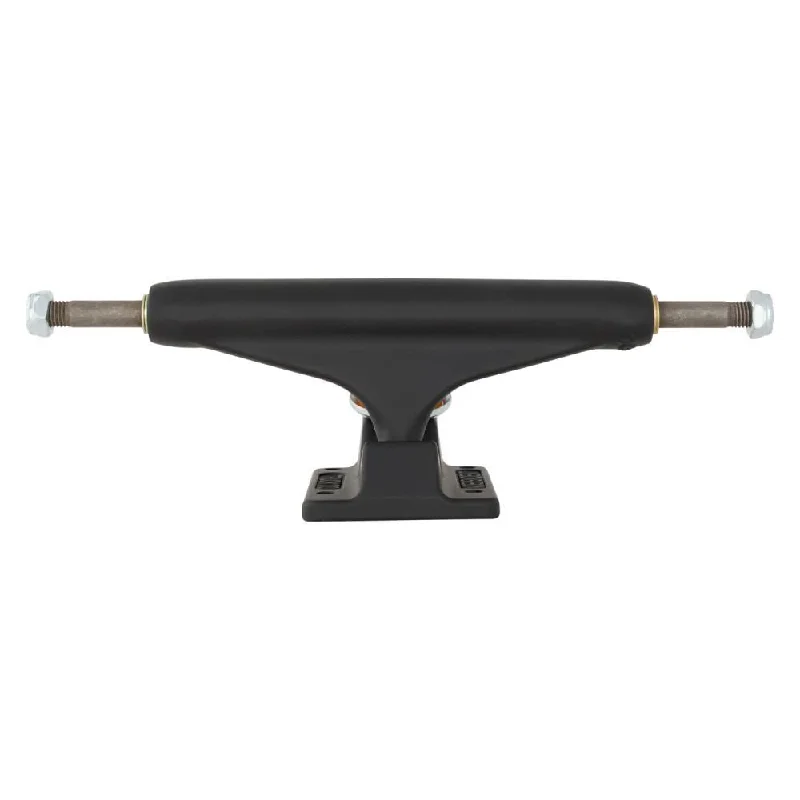 Indy Stage 11 Skateboard Trucks Blackout Standard Black - 144